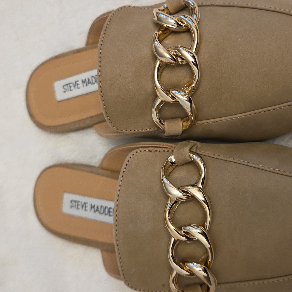 Brand New Steve Madden Vivo Tan Pointed Mules with Gold Chain In Size 6.5 - Picture 7 of 10